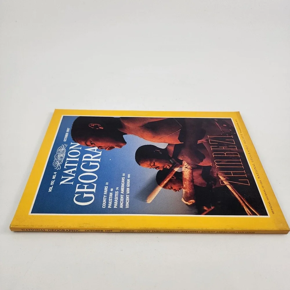 National Geographic Magazine October 1997 No Insert